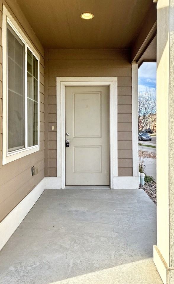 403 Bannock St - Photo 4 of 50