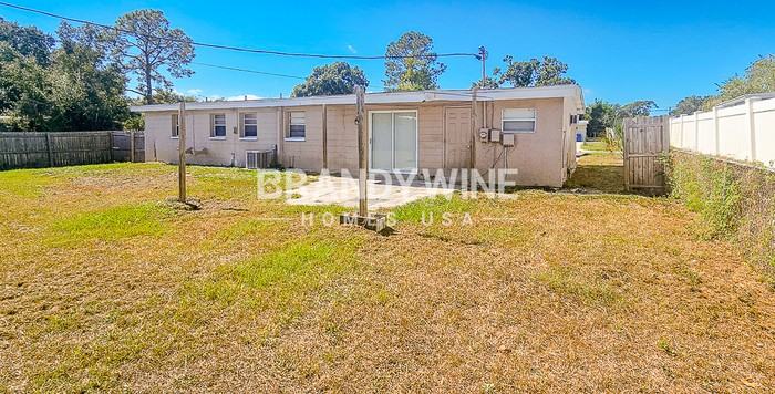 1332 Warrington Way - Photo 6 of 30