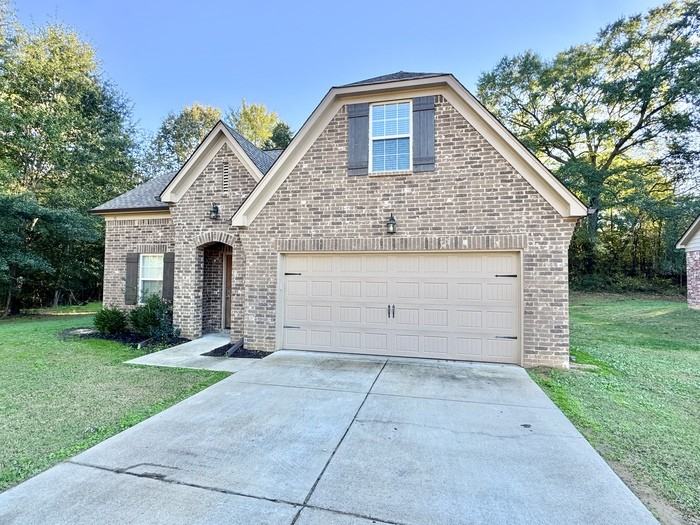 11 Katie Ln - Photo 2 of 32