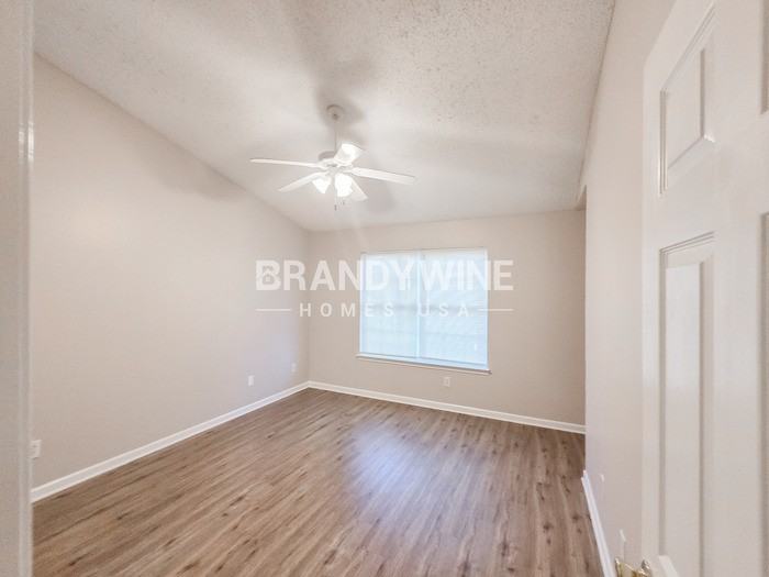 107 Lake Ter - Photo 6 of 24