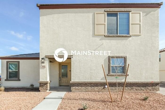 3915 3915 South 82nd Drive - Photo 2 of 17