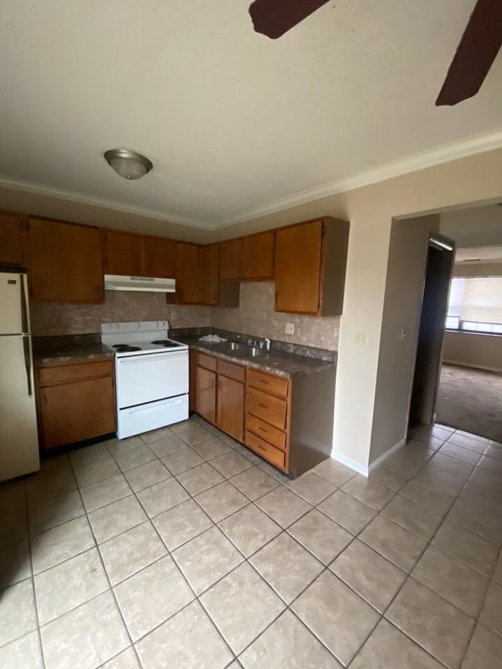 Doe Run Manor, LLC - Photo 6 of 10