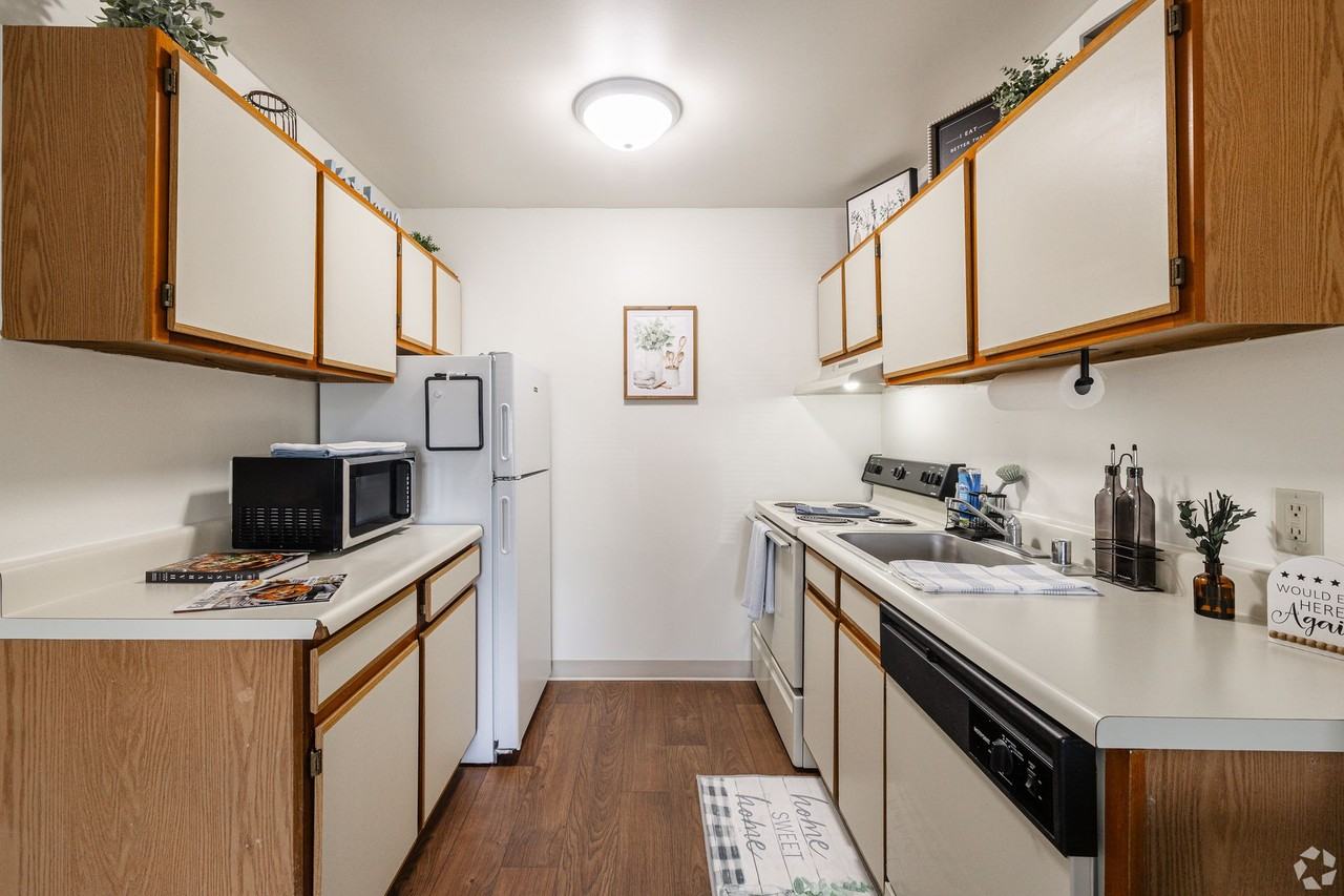 Prairie Landing - Photo 3 of 12