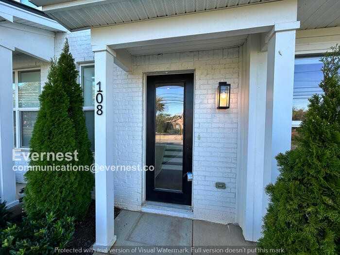 108 Ethelyne Way - Photo 2 of 21