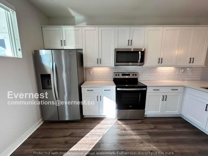 108 Ethelyne Way - Photo 3 of 21