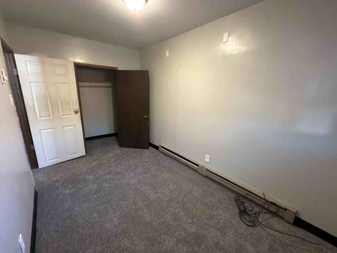 1514 W Jackson St #2 - Photo 4 of 7