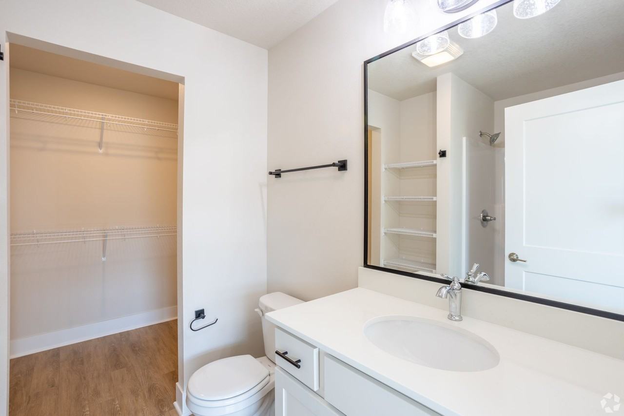 Aspen Ridge Townhomes - Photo 7 of 45