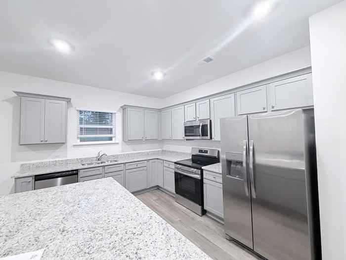 532 Red Dragon Dr - Photo 3 of 18