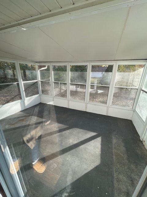 183 Yoder Boulevard - Photo 7 of 15