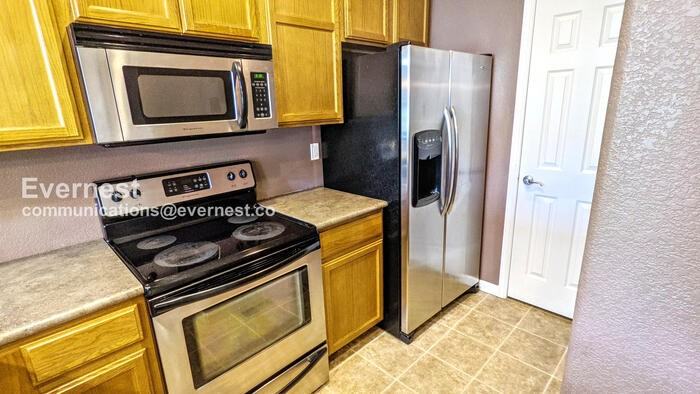 2921 Kansas Dr #G - Photo 3 of 20