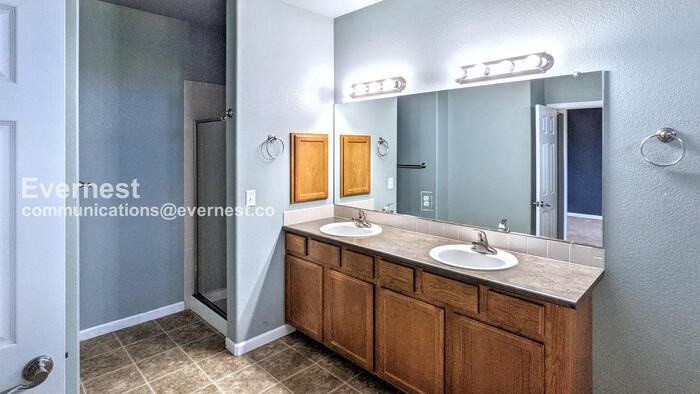 2921 Kansas Dr #G - Photo 6 of 20