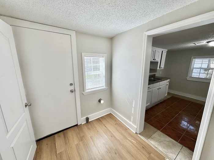 2603 Carnes Ave - Photo 7 of 22