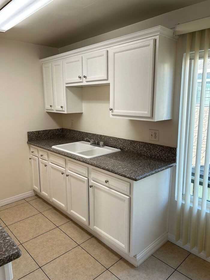 14722 Adams Street #8 - Photo 5 of 22