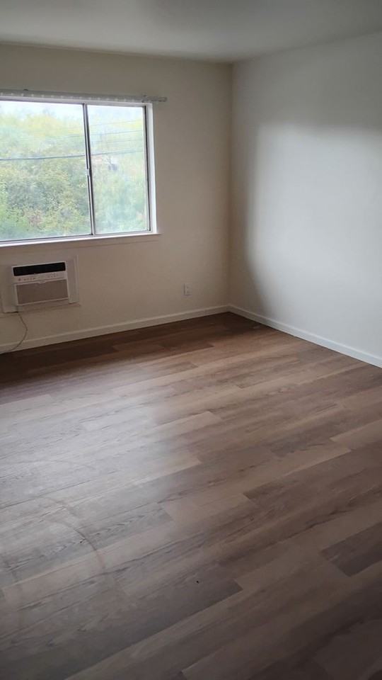 Coloma Garden Apartments - Photo 4 of 14