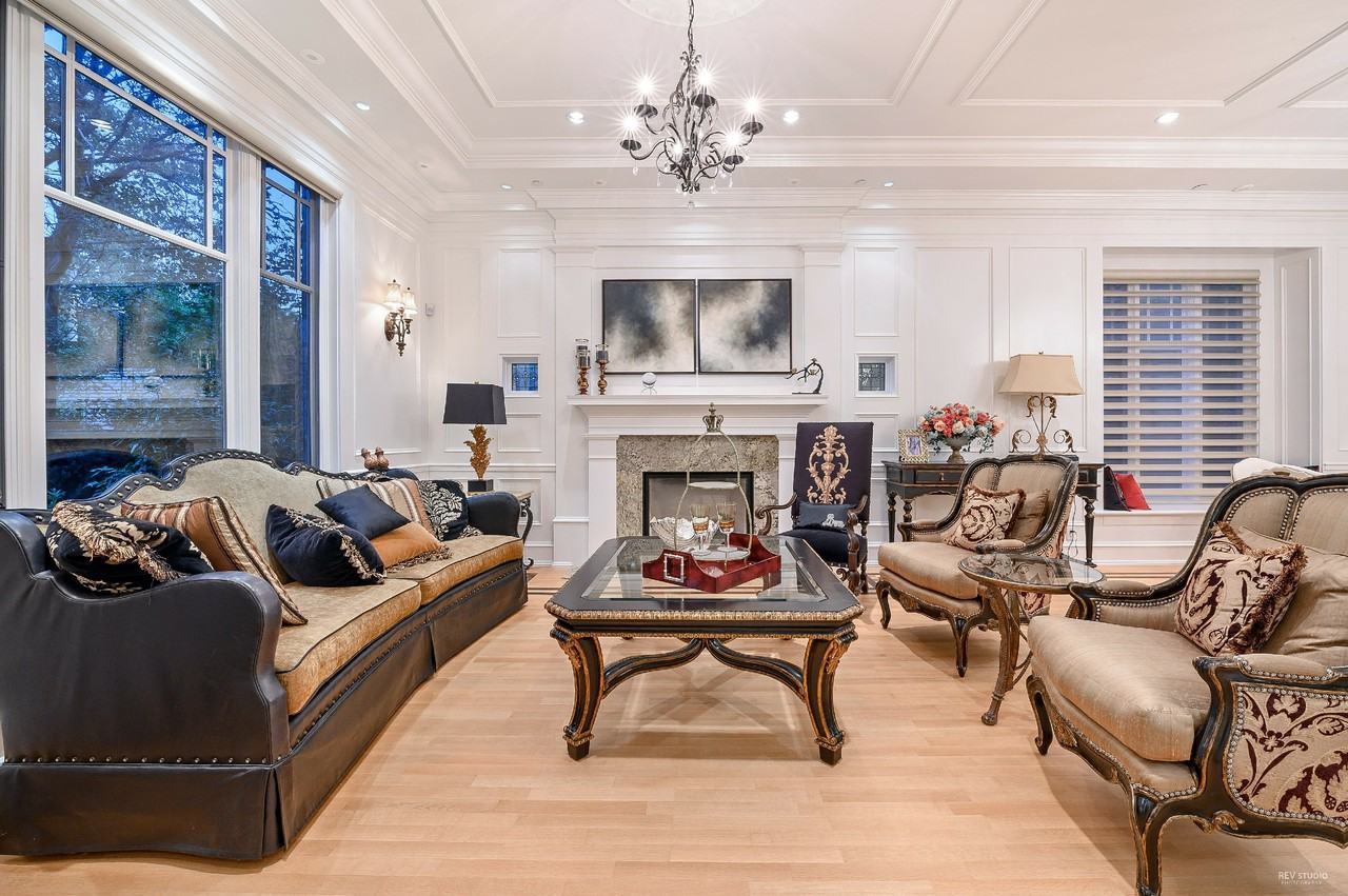 6389 Elm Street - Photo 5 of 40