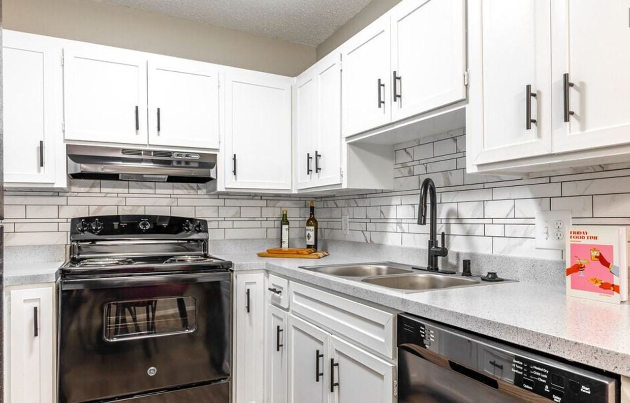 Courtyards by the Lake - Photo 6 of 8