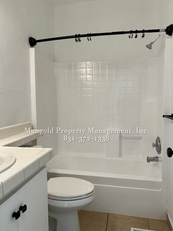 15665 Jennifer Ct - Photo 7 of 14