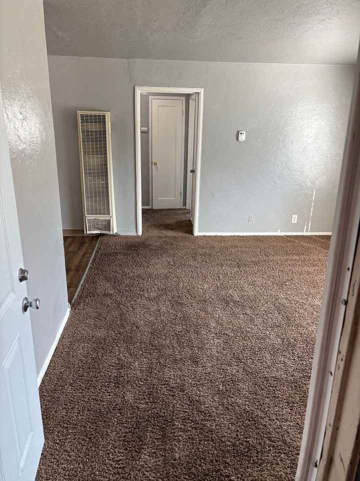 1510 N Brooks Ave - Photo 4 of 18