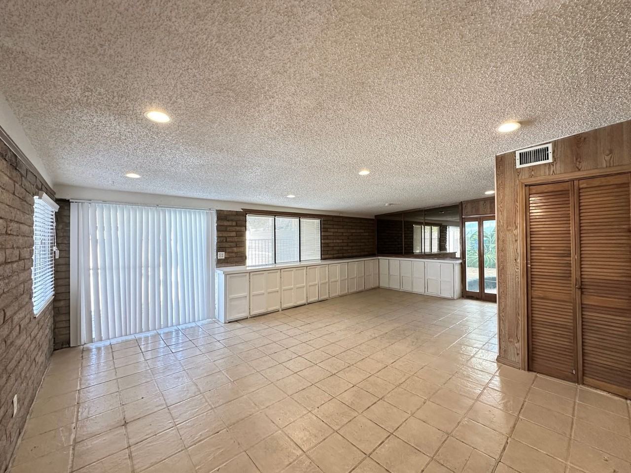 6328 Alta Drive - Photo 6 of 22