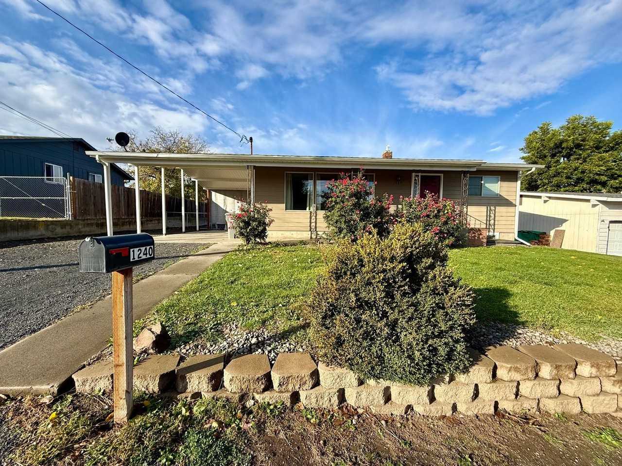 1240 Boston Street - Photo 2 of 36