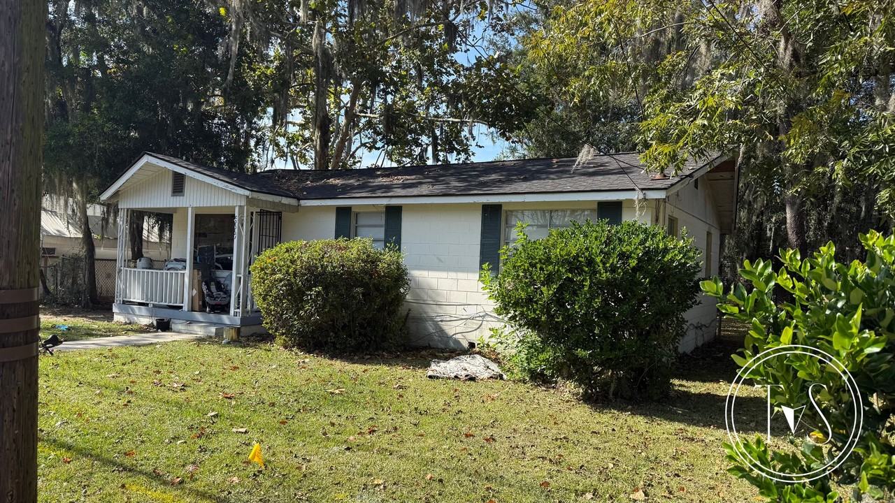 5007 Meding St - Photo 2 of 2