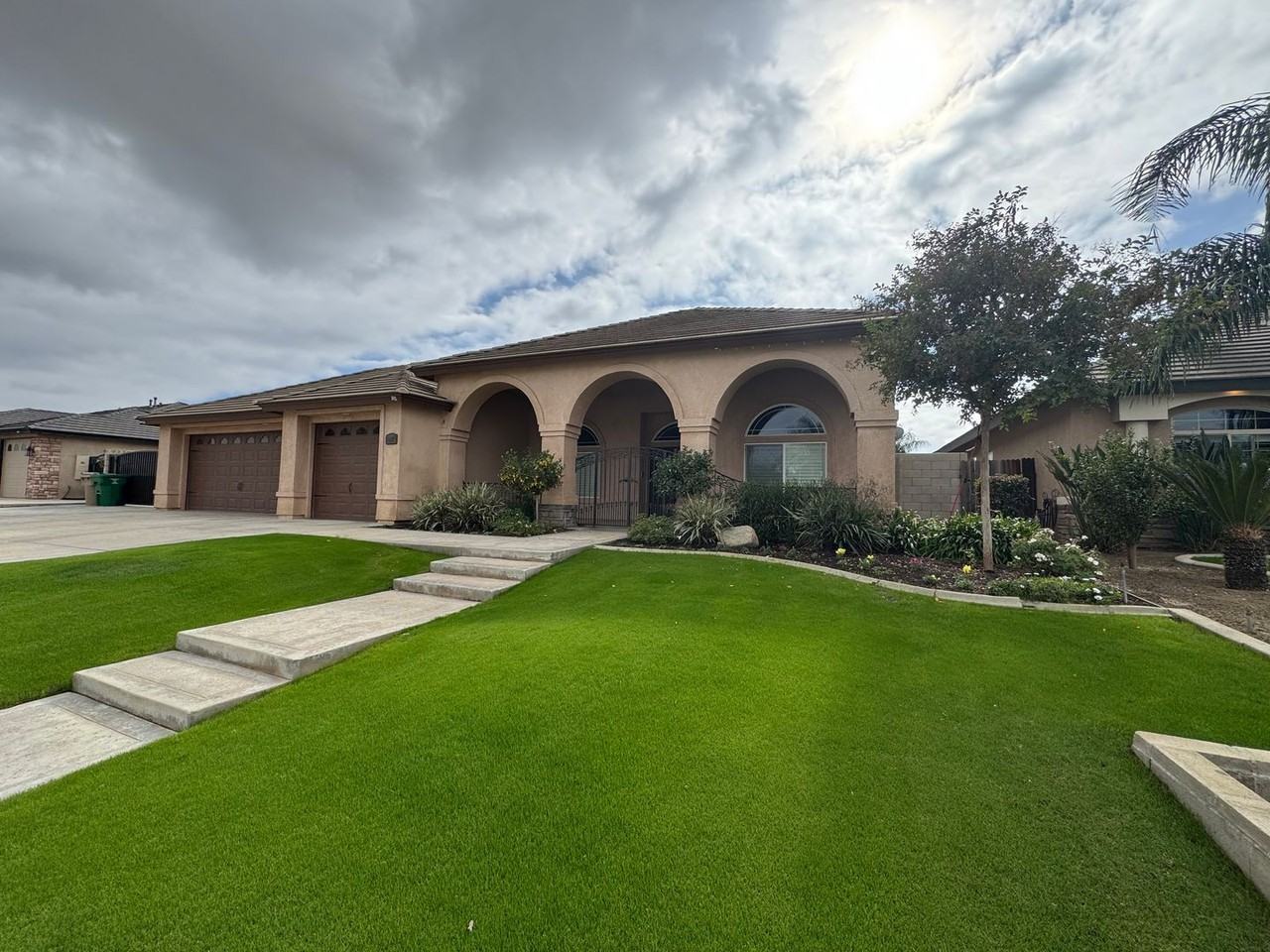 15417 Sequoia Grove Ave - Photo 2 of 32