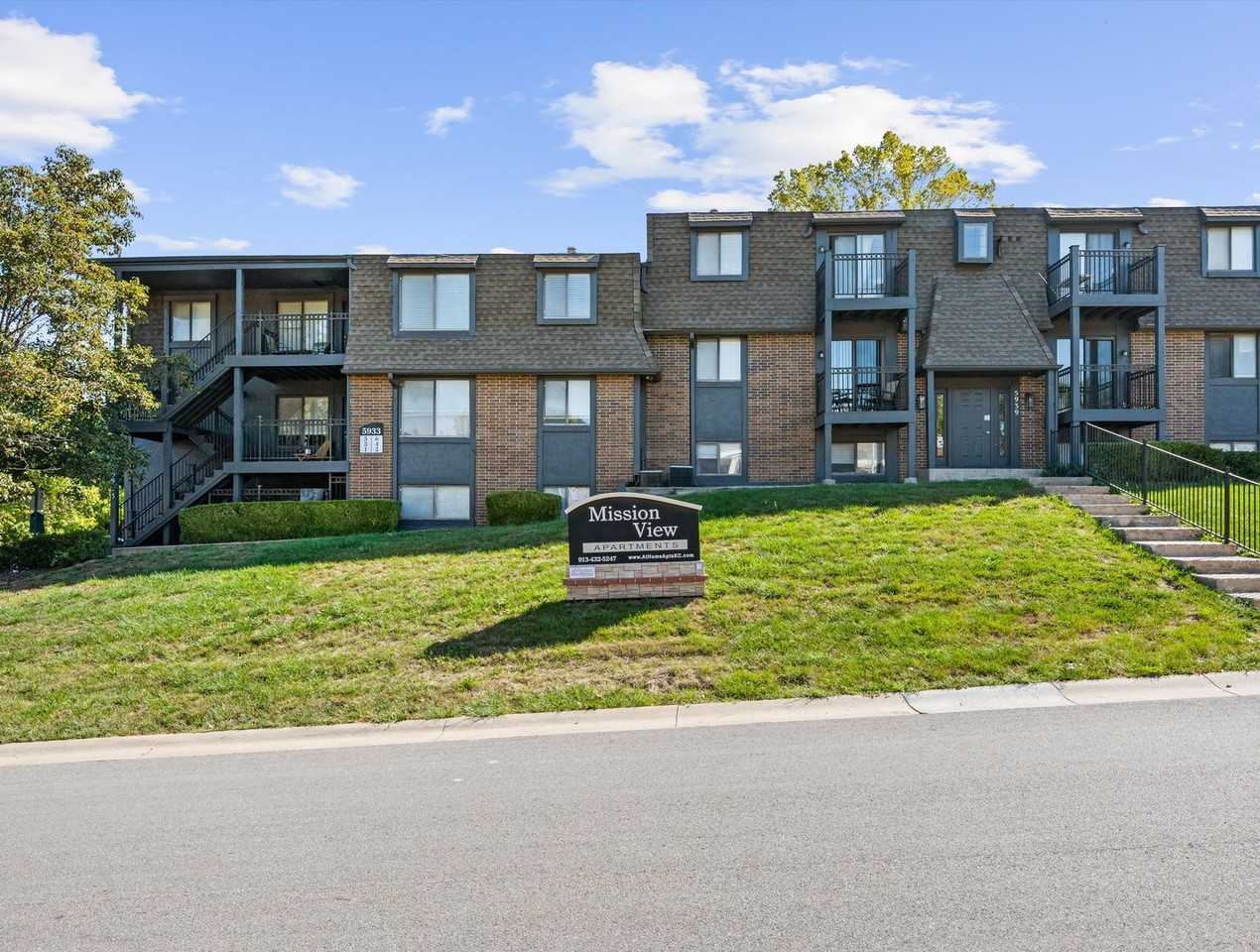 72-04 Mission View - Photo 2 of 19