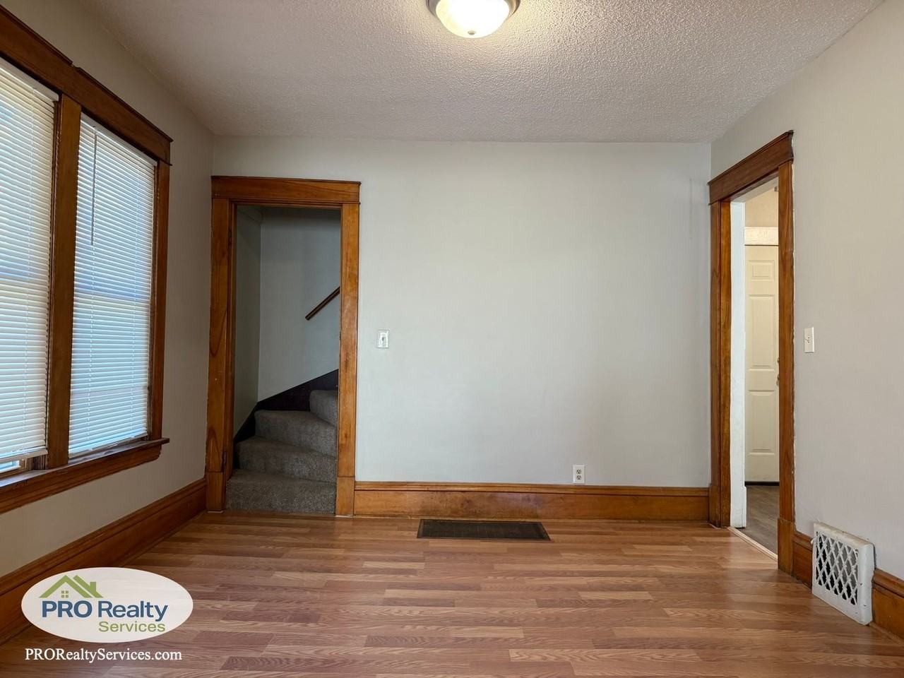 100 East 36th Street - Photo 5 of 31