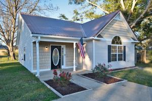 featured image of 1311 Circle Dr