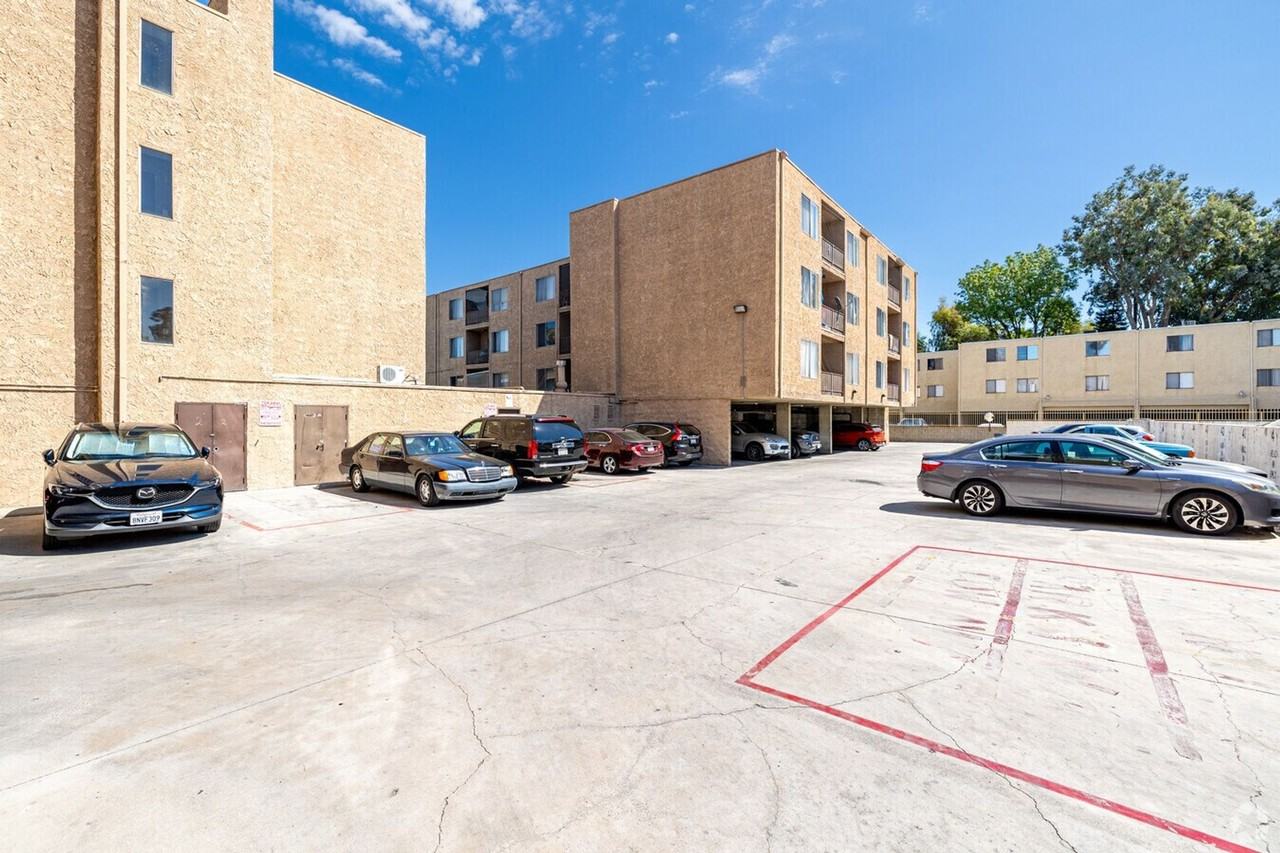 The Benezra Family Limited Partnership 2 LP - Photo 6 of 16