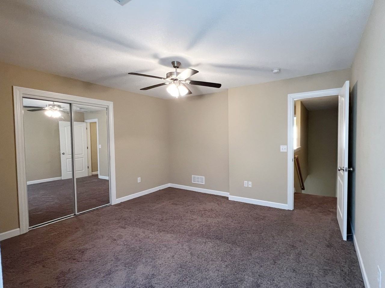 21028 Millridge St - Photo 7 of 18