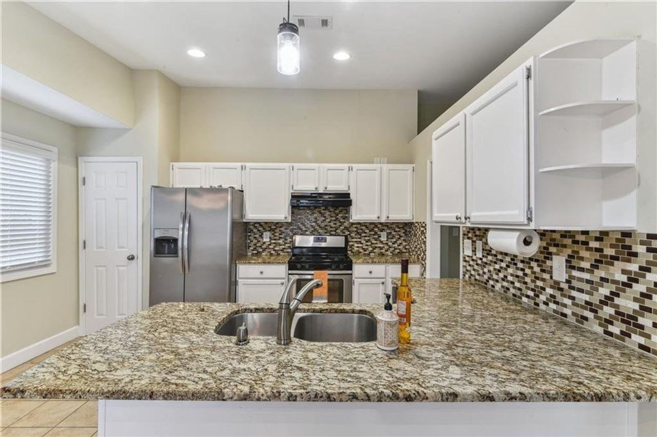 4660 Hanstedt Trce - Photo 5 of 21