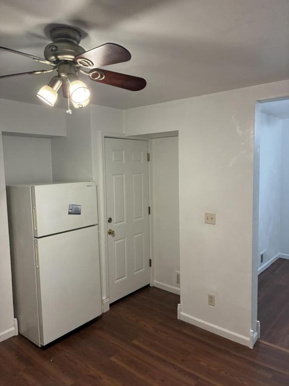 3805 Howley St - Photo 3 of 9