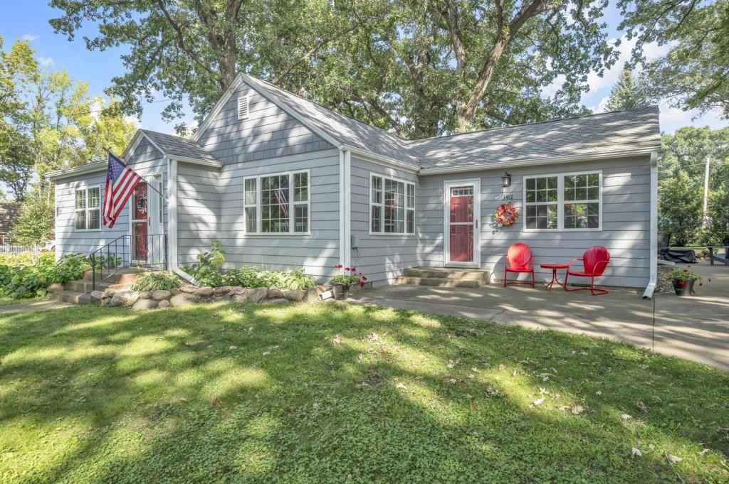 1412 Maywood Ave - Photo 2 of 12