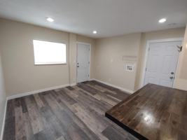 featured image of 722 E 5th St