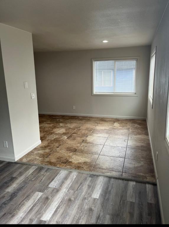 1924 Dorothy St - Photo 4 of 9