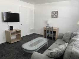 featured image of 17 Brentwood Cir