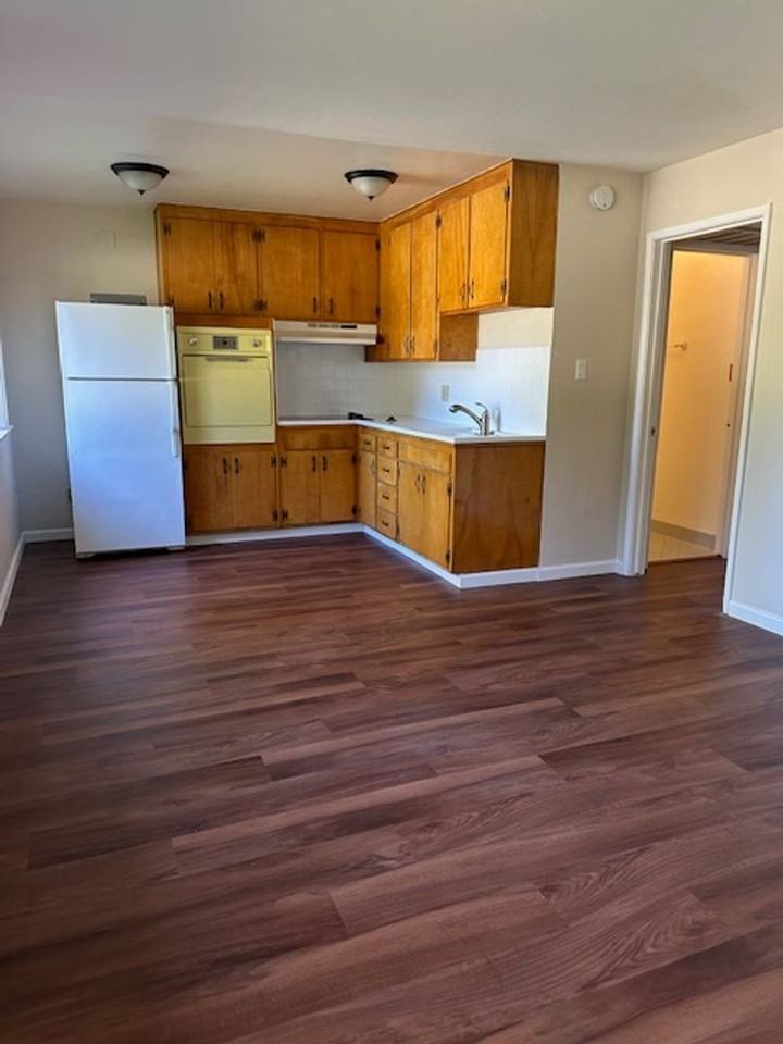 50% off the first month's rent - Photo 3 of 21