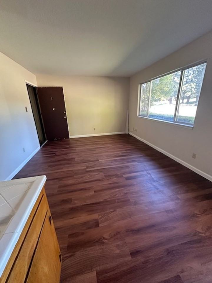 50% off the first month's rent - Photo 5 of 21