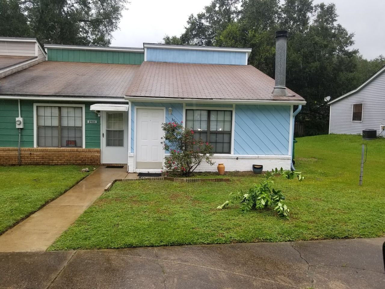 3986 Breezee Ct - Photo 4 of 30