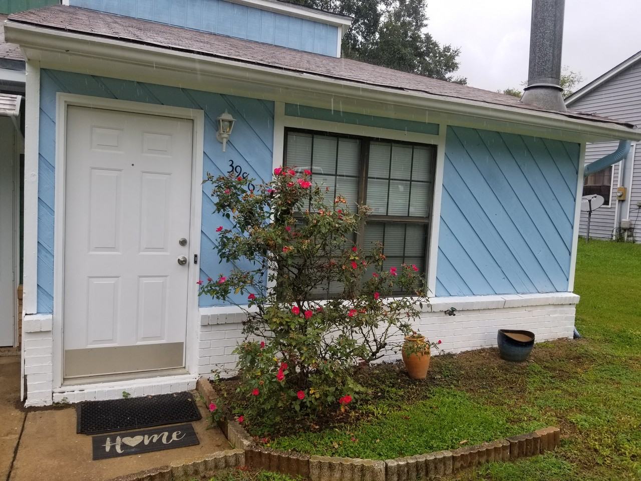 3986 Breezee Ct - Photo 5 of 30