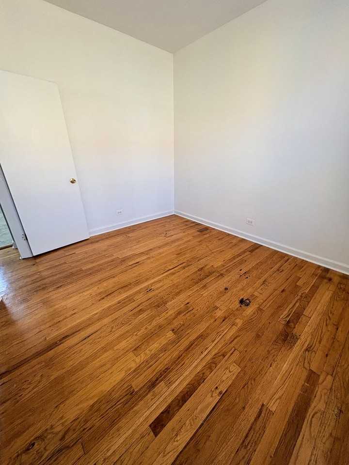 Washington West - Photo 5 of 25