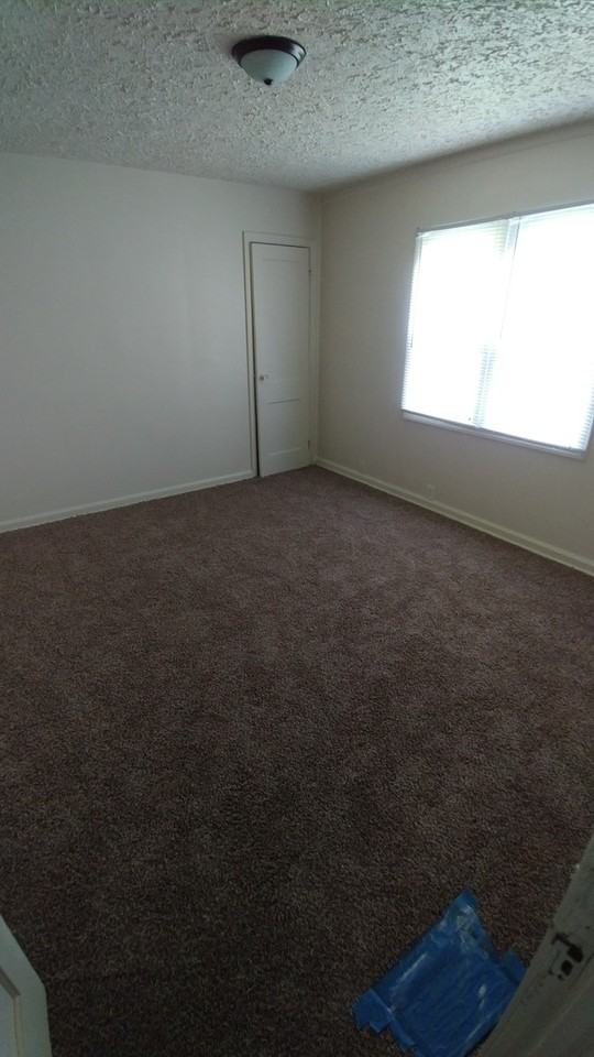 4206 Glenwood Drive - Photo 6 of 8