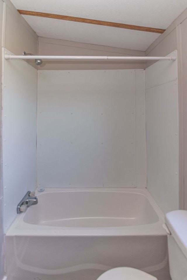 394 Community Dr - Photo 6 of 20