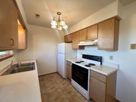 featured image of 100-106/200-206 Highview Court