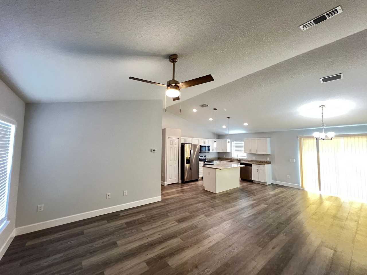 13570 Sw 112th St - Photo 5 of 19