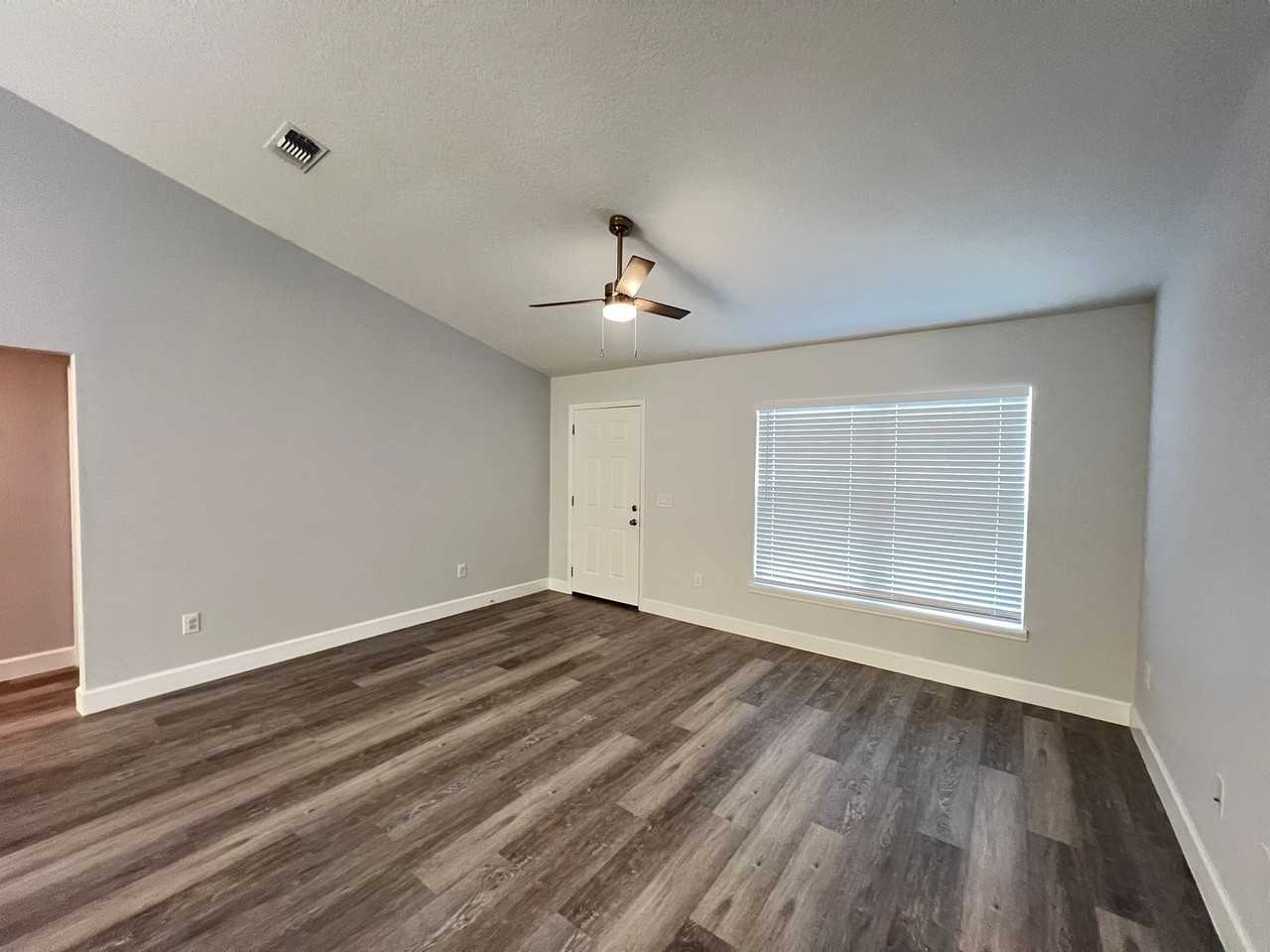 13570 Sw 112th St - Photo 6 of 19