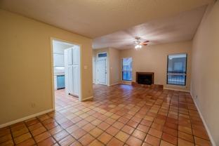 1910 Robbins Pl #208 - Photo 1 of 1