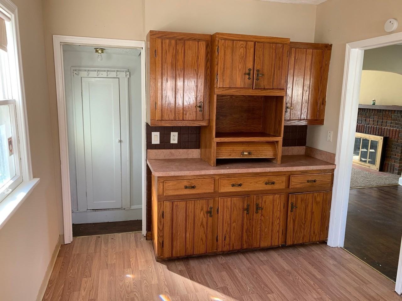 15419 Woodbrook Ave - Photo 4 of 12