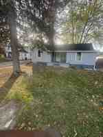 featured image of 2524 Oakdale Ave